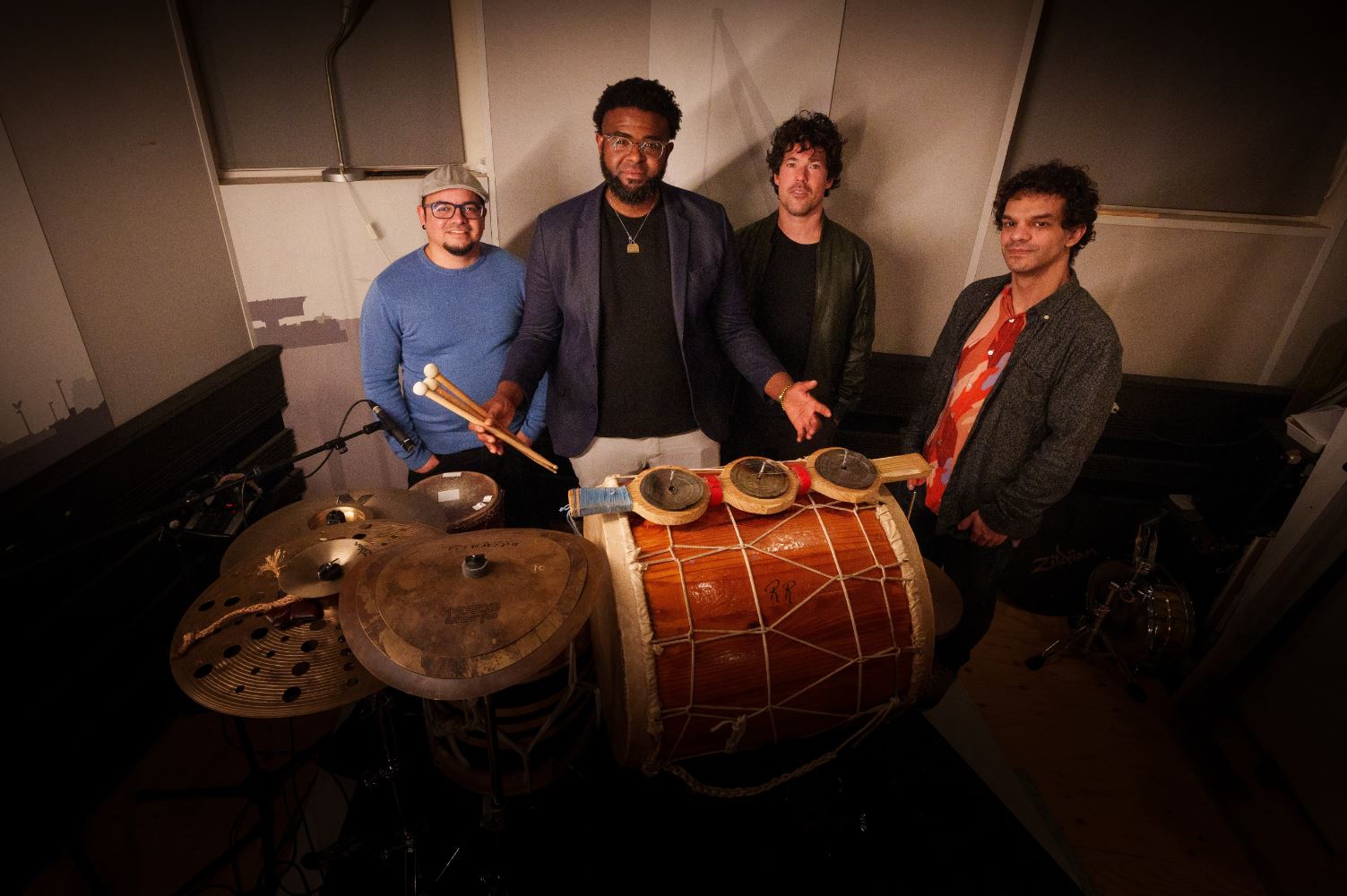 Danny Rombout hosts Chatlein i su Zumbi - Batavierhuis