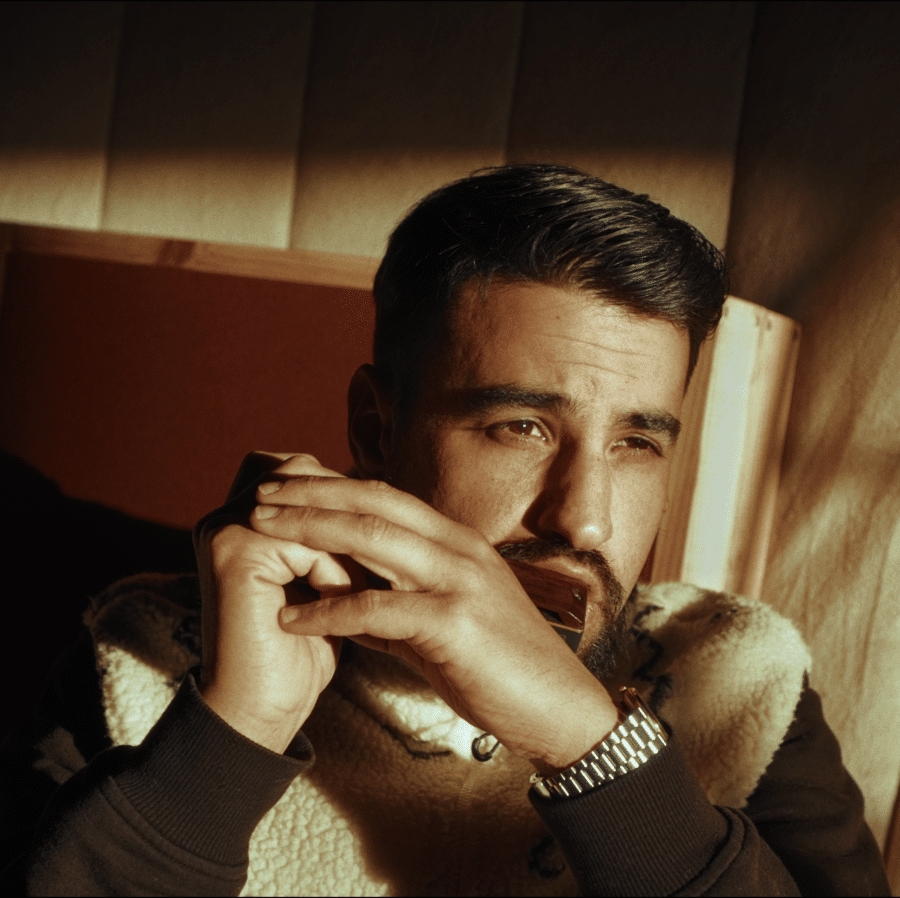 Aleksandra Tonelli Hosts: Ricardo Silva – In Between – Album Release