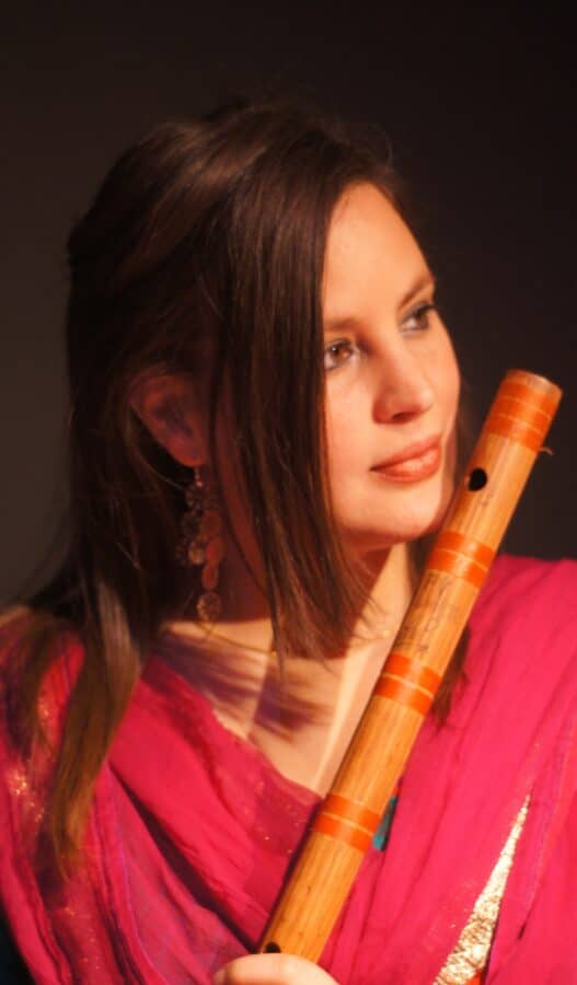 Aura Rascón & Shabbir Hussain